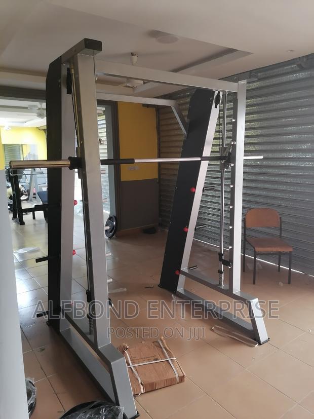 Durable Commercial Smith Machine · Photo 4