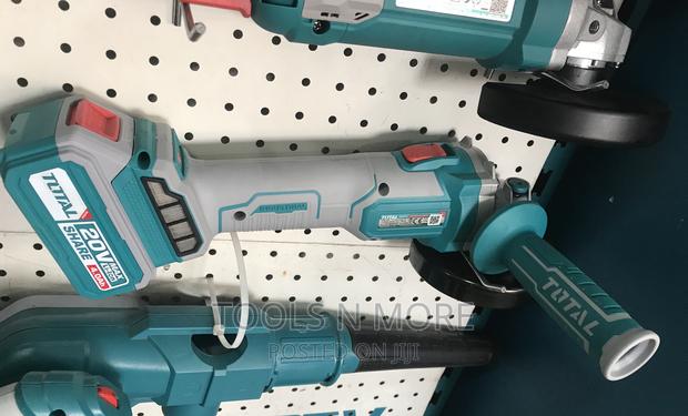TOTAL Cordless Angle Grinder · Photo 4