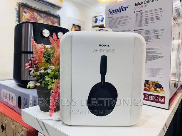Black Headset WH-1000XM5 Sony · Photo 2