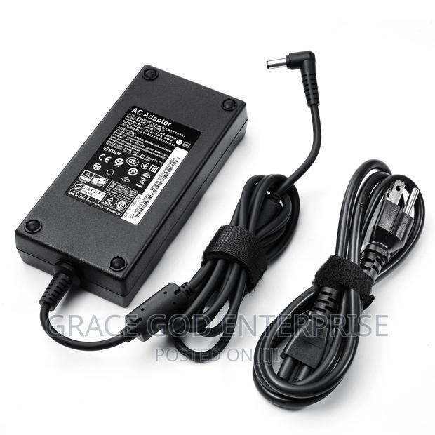 Original MSI 120W Laptop Charger · Photo 3