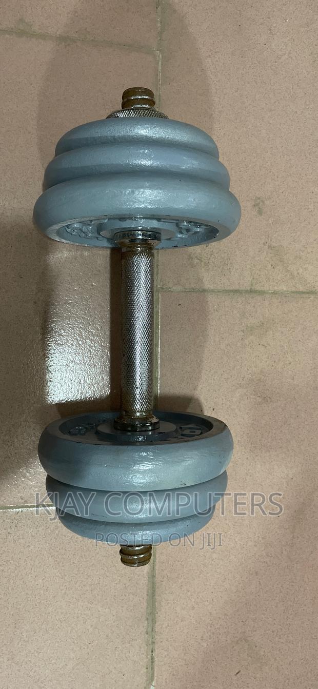 Single 10kg Carbon Steel Dumbbell · Photo 2