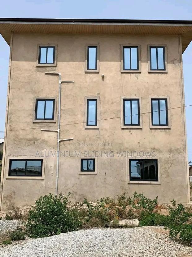 Aluminium And Glass Sliding Windows photo 3