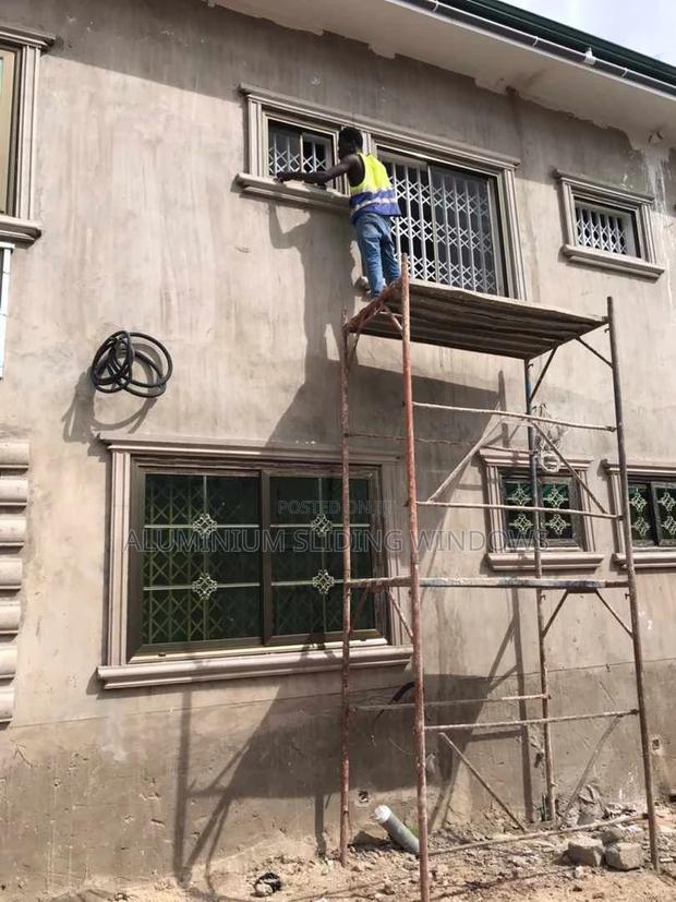 Aluminium And Glass Sliding Windows photo 5
