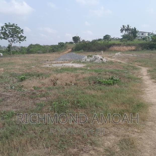 Plot for Sale at Race Course · Photo 2