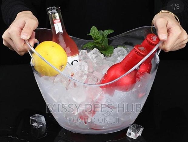Transparent Ice Bucket - Big Size · Photo 2
