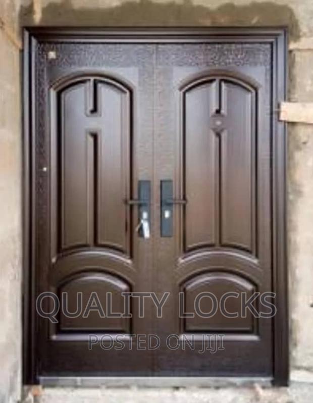 Double Locks Security Door · Photo 2