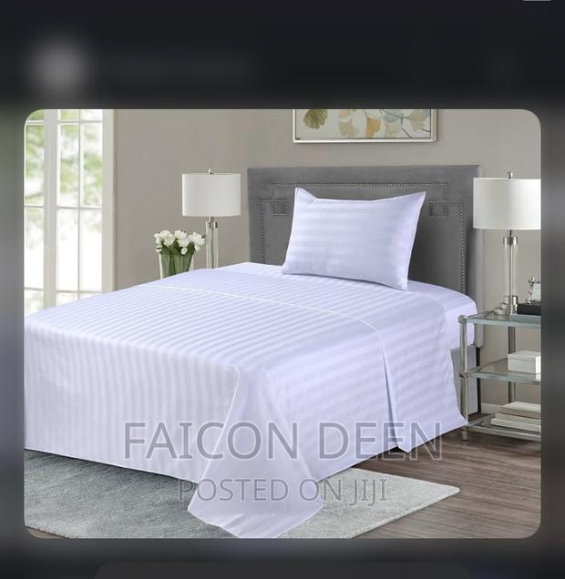 Highest Quality White Stripped Bedsheets With Pillow Cases · Photo 2