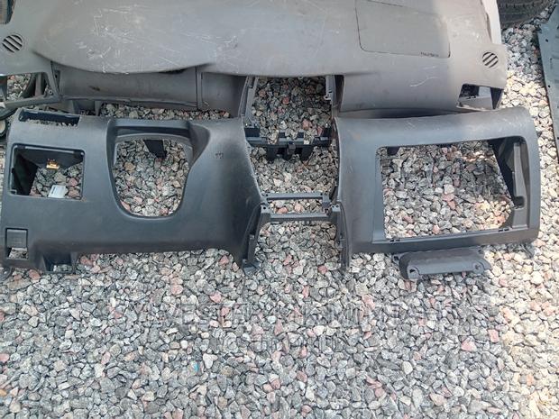 Corolla S/Le Dashboard Consoles (2003-08) photo 3