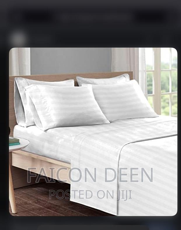 Exquisite Cotton Stripped Hotel Bedsheets With Pillow Cases · Photo 2