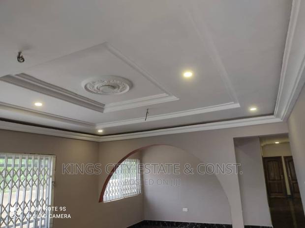 5bdrm House in White-House, Achimota for rent photo 2