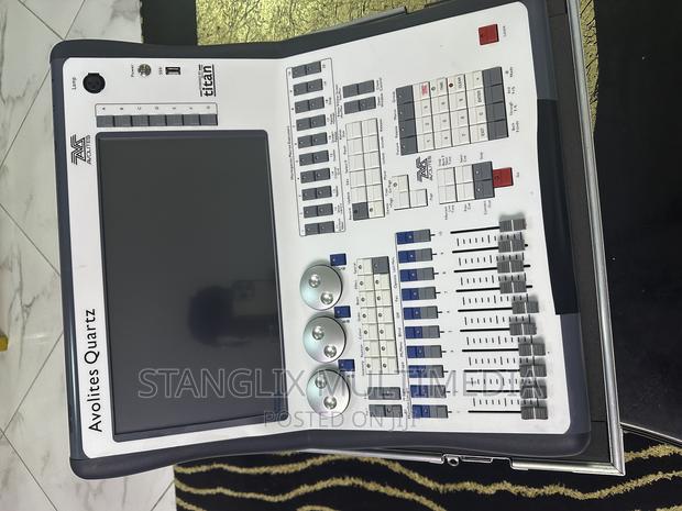 Avolites Titan Light Mixer · Photo 2