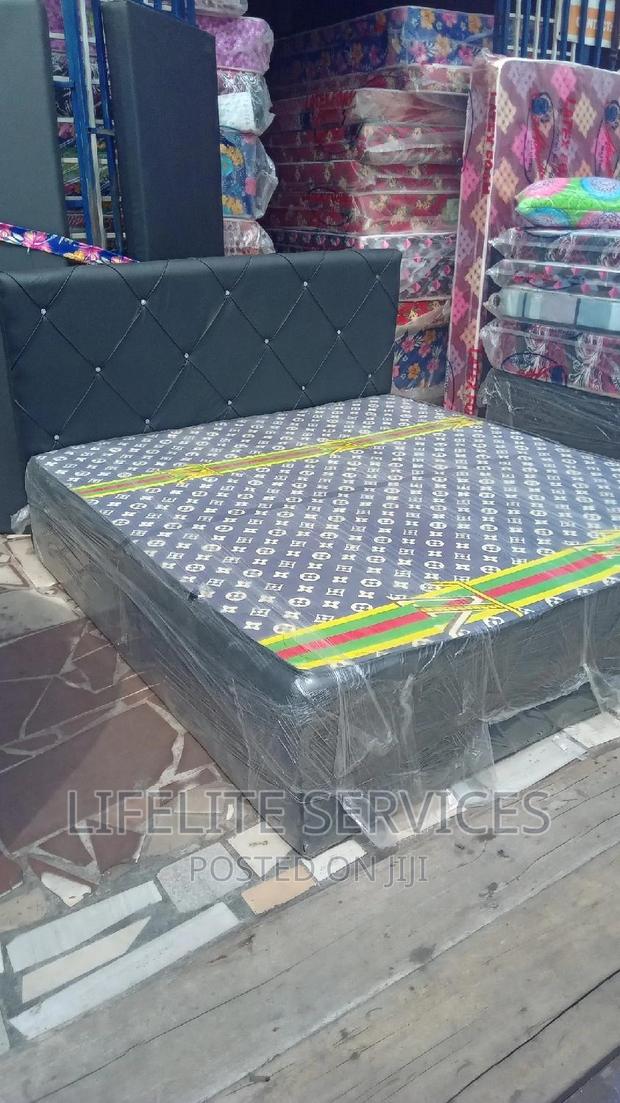 Designer Bed Inbuilt With Foam Queen Size