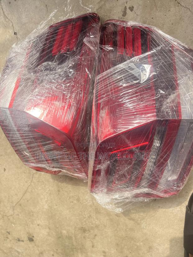 VW Atlas 2019 Taillight