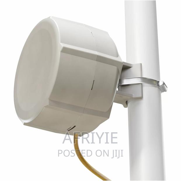 Mikrotik SXT LTE6 Kit · Photo 4