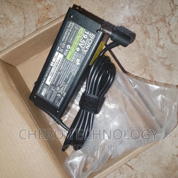 Original SONY 19.5V Adapter · Photo 2