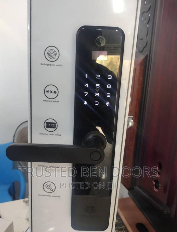 Paladin Video Camera Biometric Smart Lock for All Doors · Photo 2