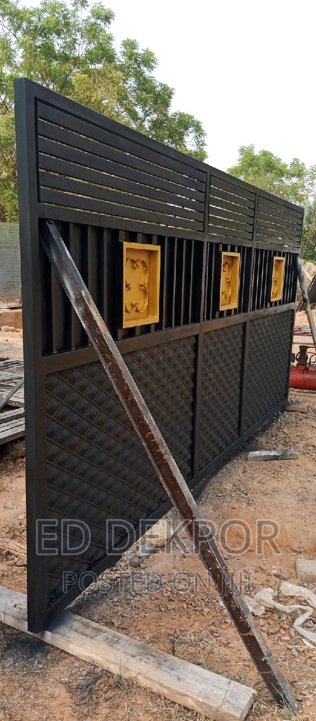 Fix Metal Sliding Gate · Photo 2