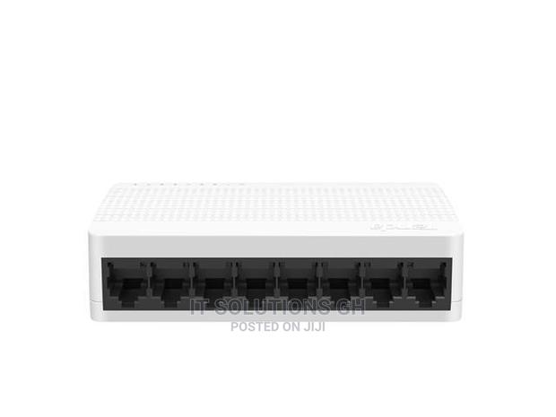 Tenda/Tp-Link 8port Switch · Photo 1