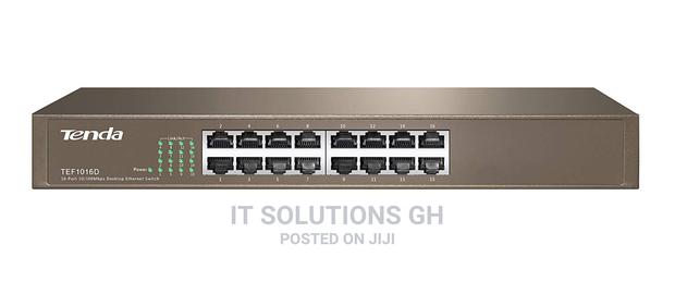 Tenda TEF1016D 16-Port 10/100 Switch · Photo 1