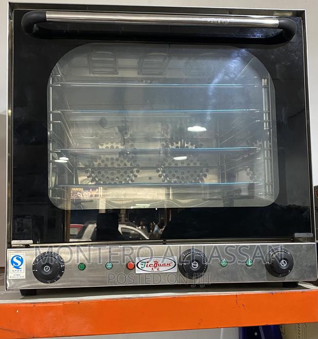 Electric Conventional Oven · Photo 3