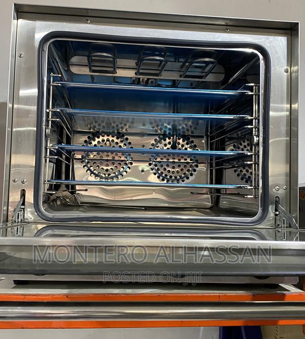Electric Conventional Oven · Photo 4