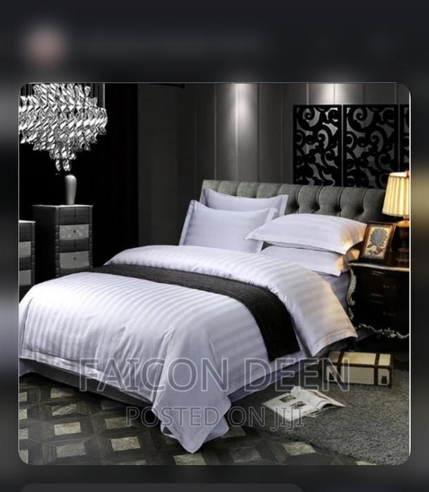 Luxurious Hotel Cotton Striped Heavy Duvet Set for Hotels · Photo 1