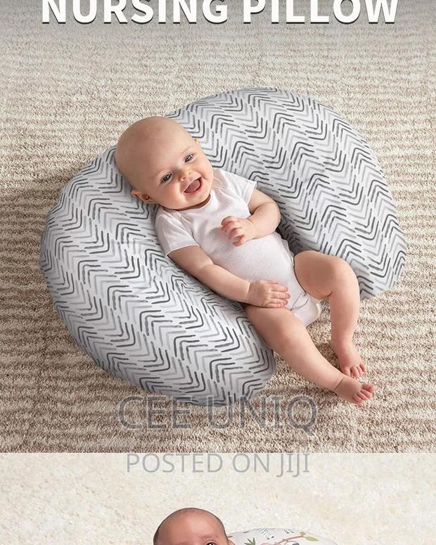 Nursing Pillow · Photo 3