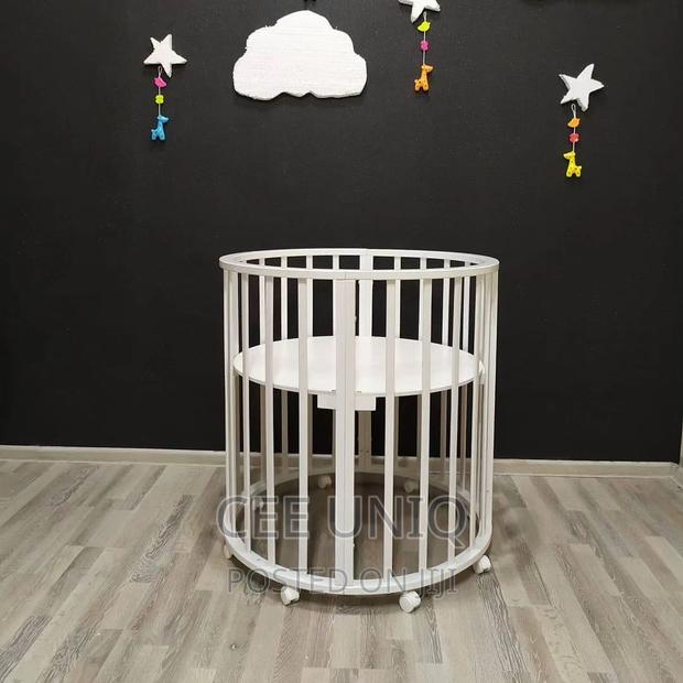 Multifunctional Baby Crib or Cot · Photo 3