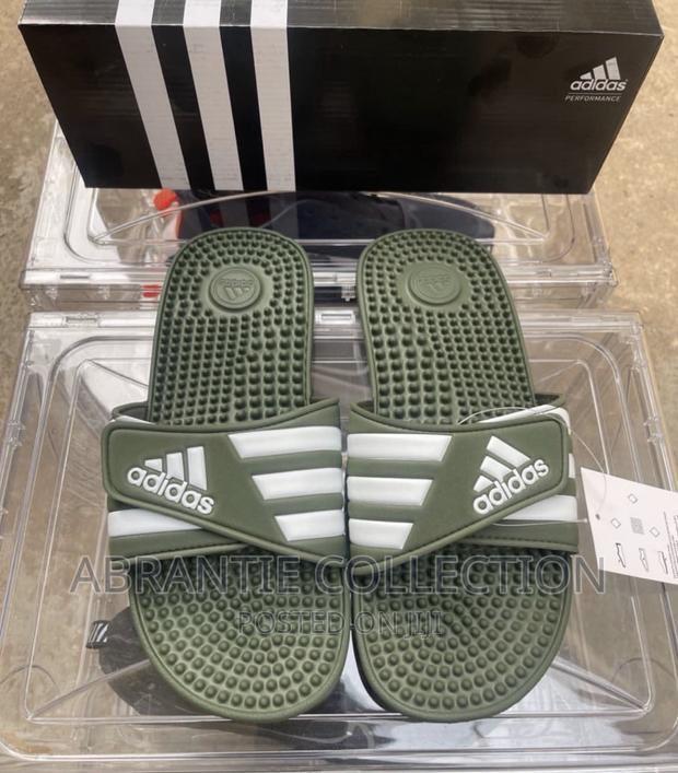 Adidas Massenger · Photo 3