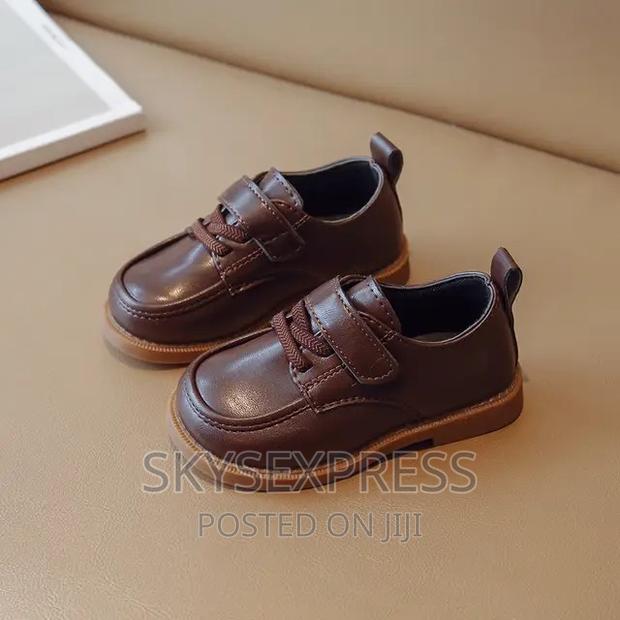 New Children Leather Shoes · Photo 4