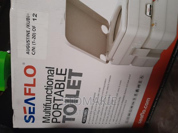 Seaflo Portable Toilet · Photo 4