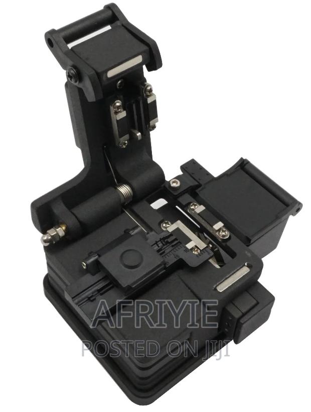 Fiber Optic Cleaver · Photo 2