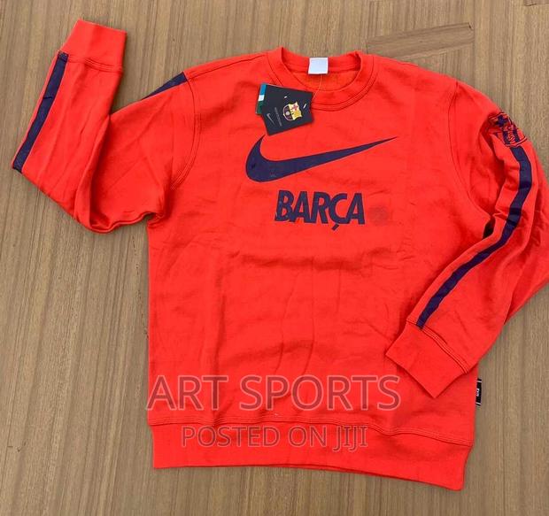 Barcelona Sweater · Photo 3