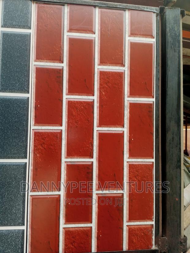 30/60 Outside Indian Tiles · Photo 2