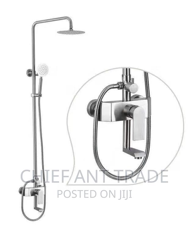 Shower 3 Flow Hot and Cold. 8020 · Photo 4