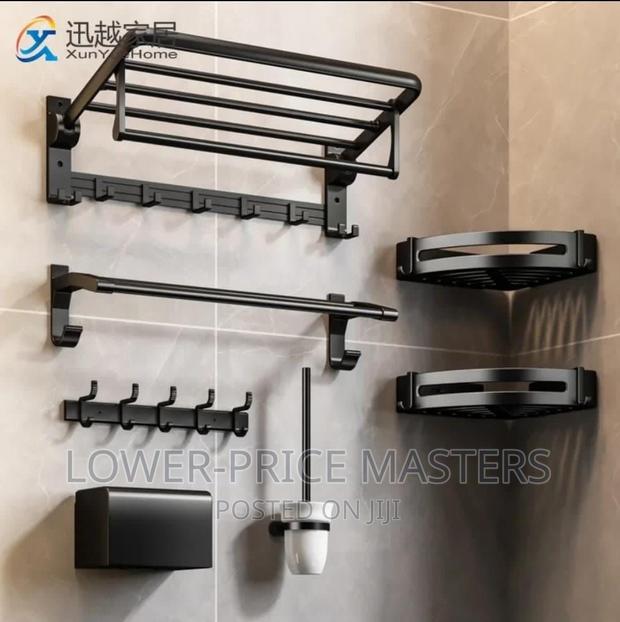 Bathroom Accessories Complete · Photo 1