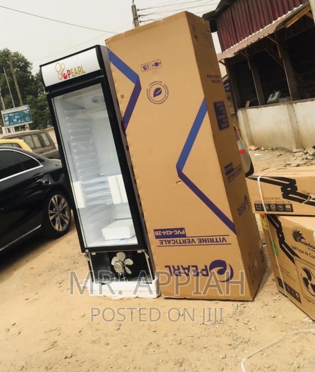 Anti-Rust Pearl PVC-424 Single Door Beverage Cooler. · Photo 2