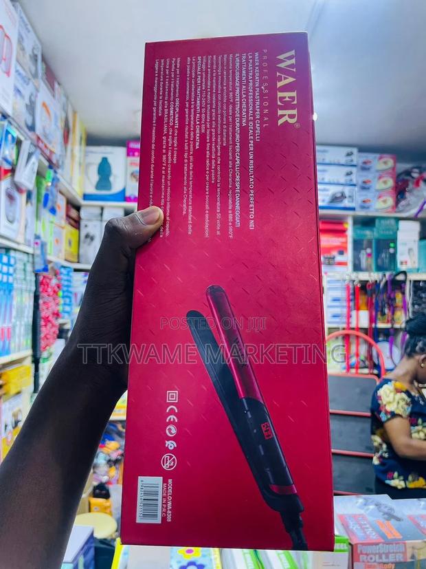 Super Hair Straightener · Photo 2
