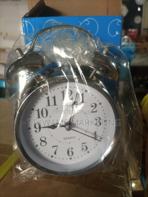Loud Alarm Clock · Photo 2