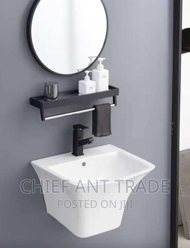 Suspended Hung Basin. Nx104 · Photo 4