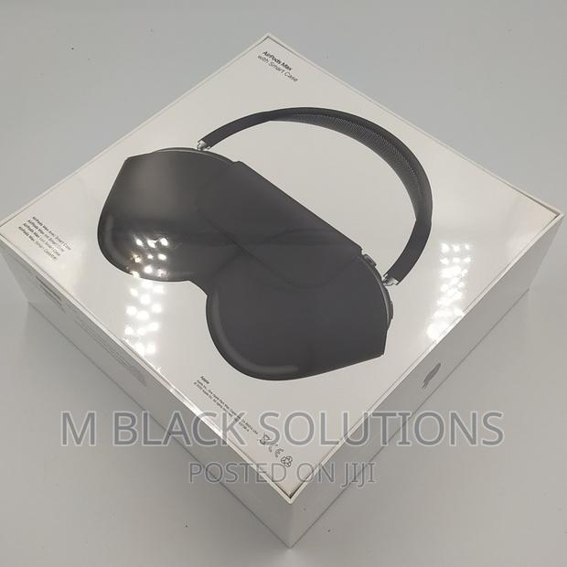 Apple Airpod Max- Black 1st Gen · Photo 3