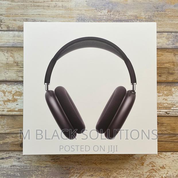 Apple Airpod Max- Black 1st Gen · Photo 4