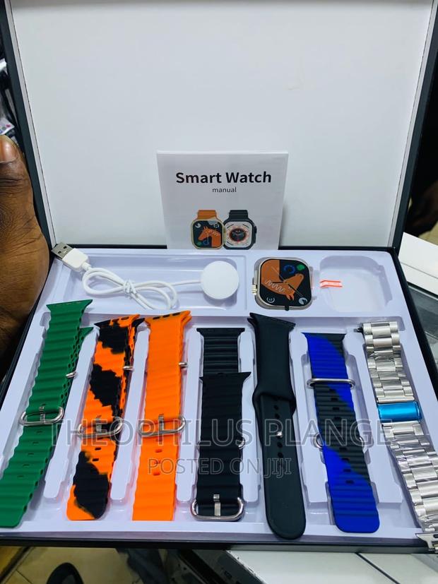 I30 Smart Watch Suit. Multiple Straps With Free Airpods · Photo 4