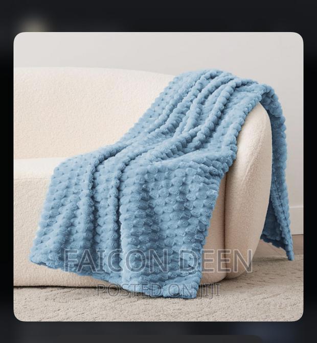 Original Soft Comfy Throw Blankets · Photo 1