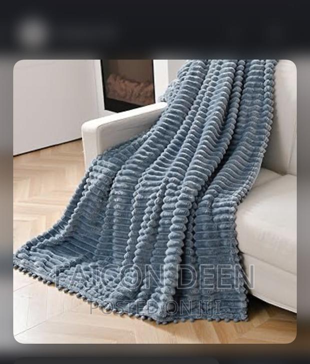 Original Soft Fluffy Throw Blankets · Photo 1