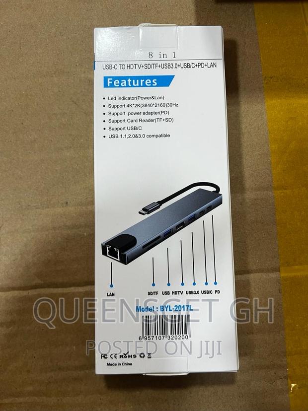 8 in 1 Type C Hub Adapter · Photo 4