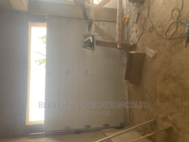 Remote Control Automatic Garage Doors photo 2