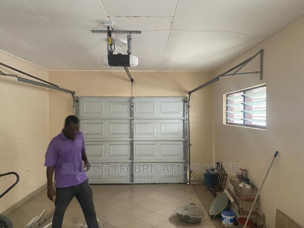American First Class Garage Door · Photo 3