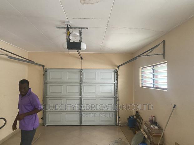 American First Class Garage Door · Photo 4