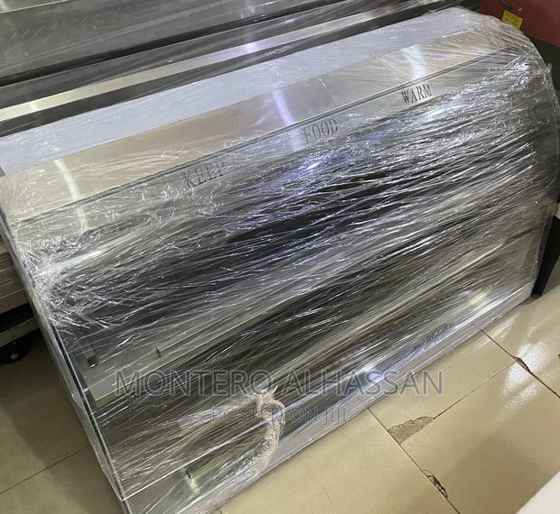 Stainless Steel Warming Showcase · Photo 4